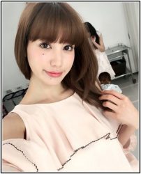 佐藤エリ,私服,カップ,画像